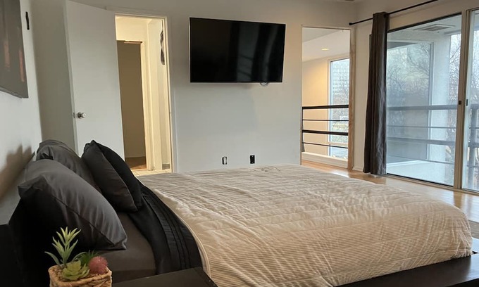 Maple Ridge North Condo | Downtown Tulsa Views
