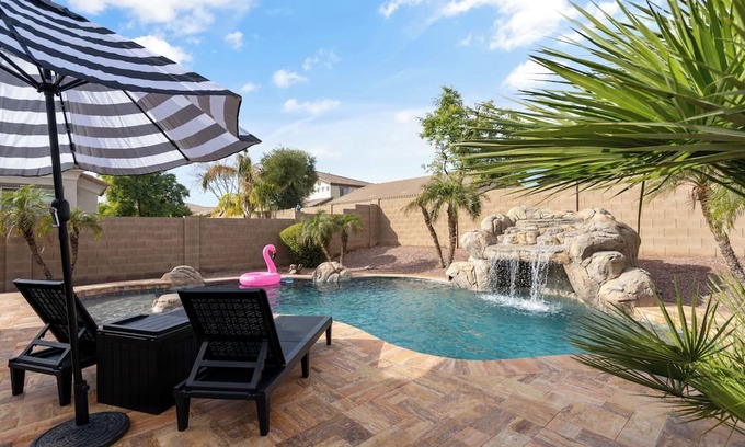 Chandler House | Spacious 4BR, w/ Pool and Game Room