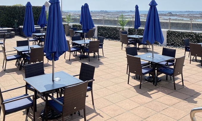 St. Clement Hotel | Hotel Ambassadeur