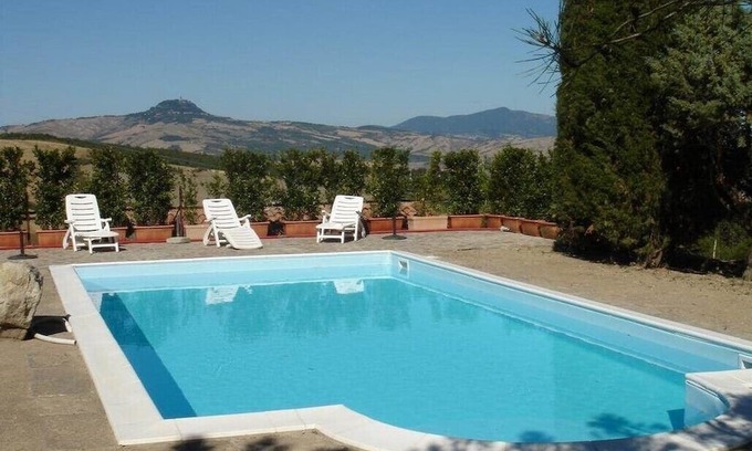 Piancastagnaio Villa | Typical Tuscan farmhouse with private pool