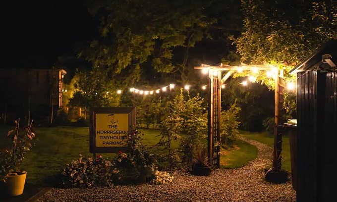 Garadice Apartment | The Horrrsebox Tinyhouse