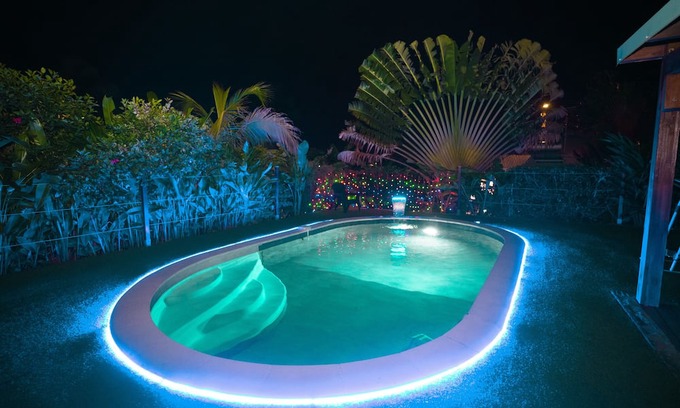 Goyave House | Bungalow-Honeymoon-Ensuite with Bath-Terrace-Une étoile