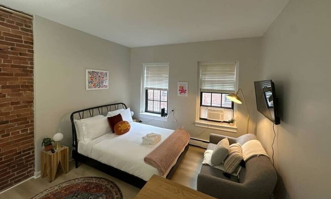 Prudential - St. Botolph Apartment | Lovely Studio Apt | South End