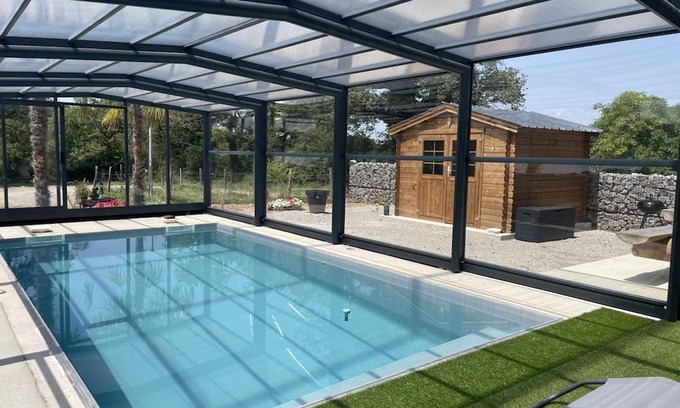 Couzon Cottage | Gite Couzon, 3 bedrooms, 6 persons