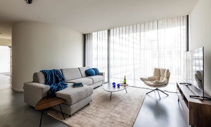Stalingrad Apartment | Stunning 2BR designed app centre of Brussels