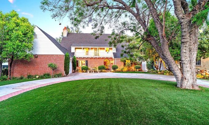North Arroyo House | Stunning Mansion 5min Walk to Rose Bowl n#The area is not affected by the fire!n