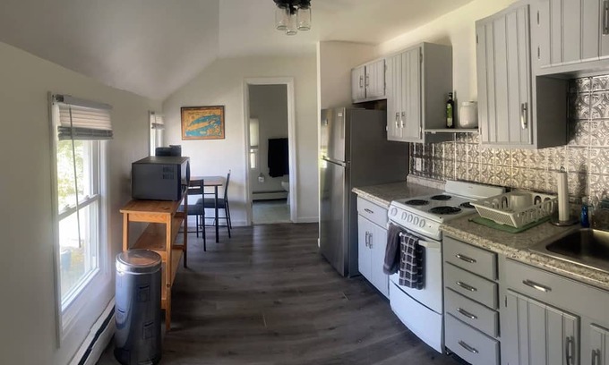 Bayport House | Peaceful private 2-bedroom house in Bayport.Amazing location!