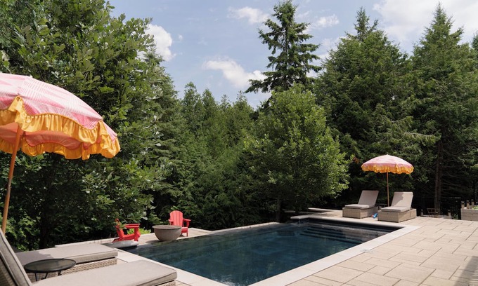 Salem Apartment | Cozy Private Suite with Year-Round Hot Tub