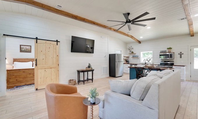 Millen Cottage | Nature-Centric Retreat! Newly Built Millen Cottage