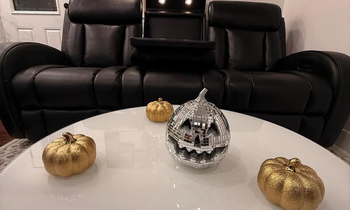 East Chicago Apartment | Welcoming 3-bedroom apartment with AC in East Chicago