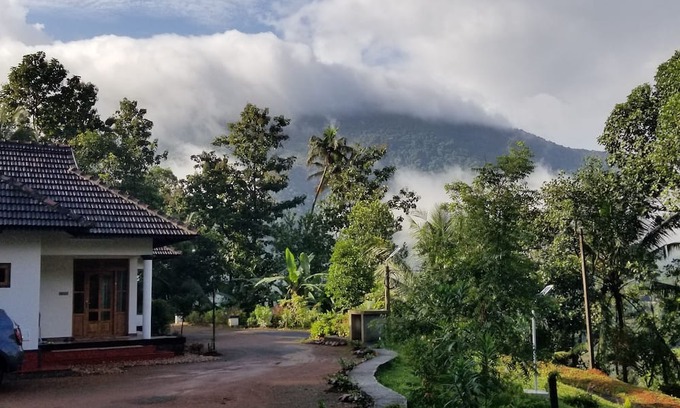 Todupulai Villa | Mountain view Villa Idukki