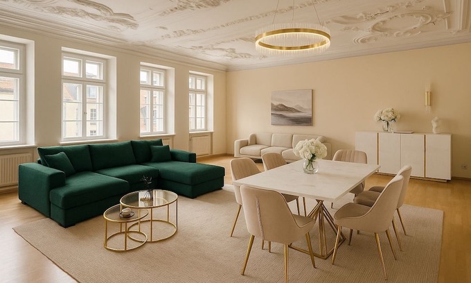 Coburg Apartment | DREAMZzz Suite with a view of the market square l center