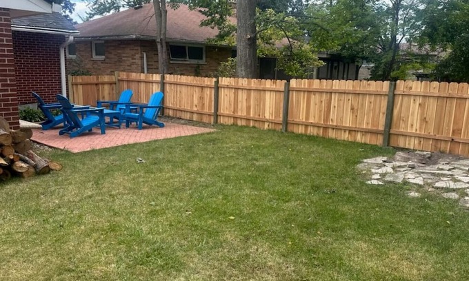 Waukegan House | Spacious New 5 Bed Family Retreat Near Naval Base!