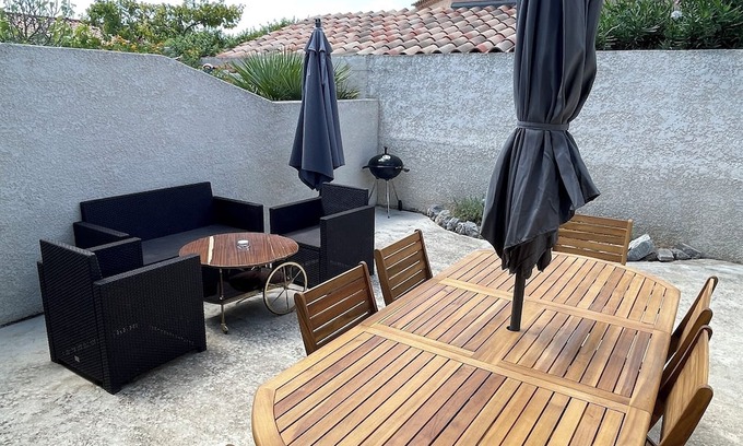 Port-la-Nouvelle Villa | Air-conditioned Family Villa, Near Beach & Lakes