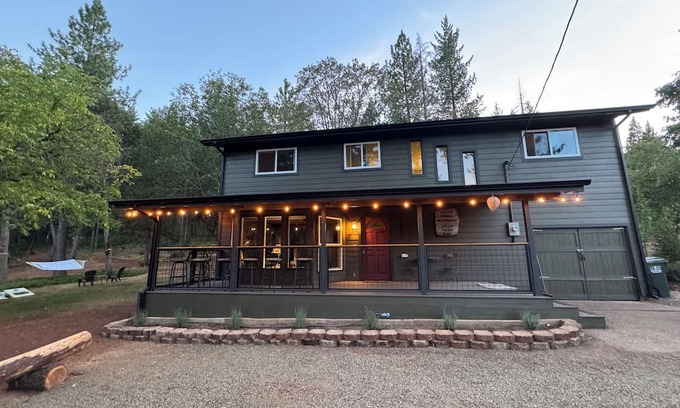 Trail House | Peaceful Forest Recreation Retreat