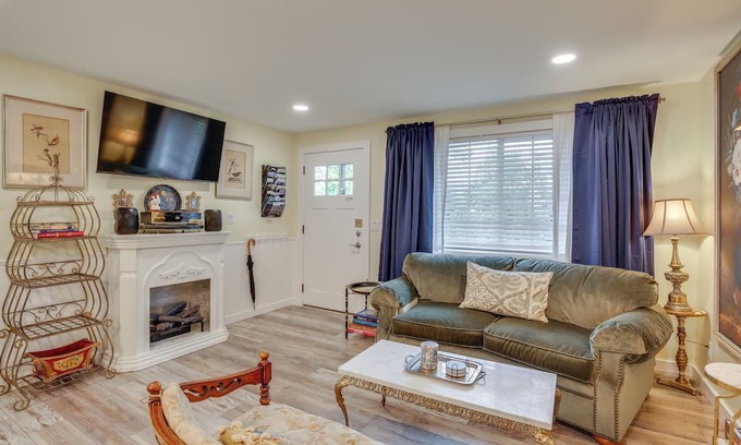 Cottage Grove House | Hot Tub & Fenced Yard: Cozy Cottage Grove Home