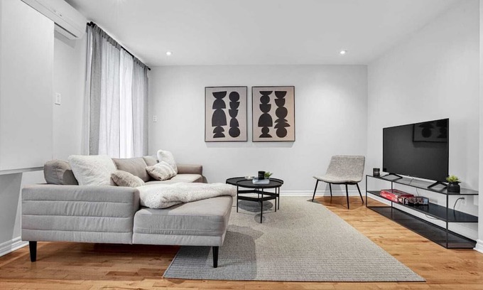 Verdun Apartment | Cozy 2BDR Apartment in Verdun
