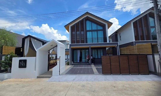 Khlong Hae Villa | Queen Ma Pool Villa
