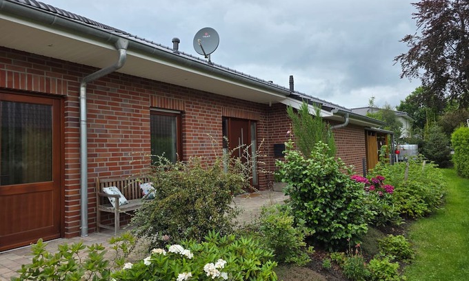 Barssel Apartment | Pradel, Michol/Przibilla, Markus - House Gartenglück