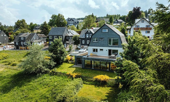 Masserberg House | de luxe H751 mit Panoramasauna by Interhome