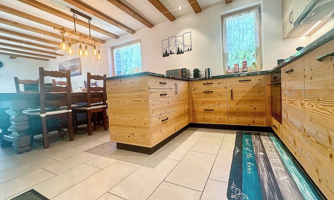 Saleinaz Apartment | Les Brimbelles" apartment in semi-detached chalet