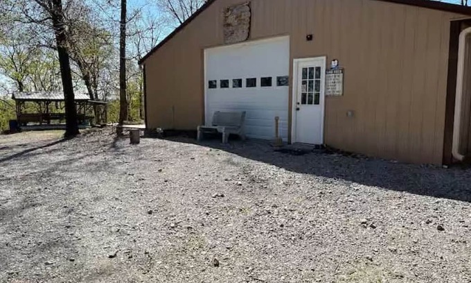 Osceola Apartment | Cozy micro cabin near Truman Lakes in the Ozarks