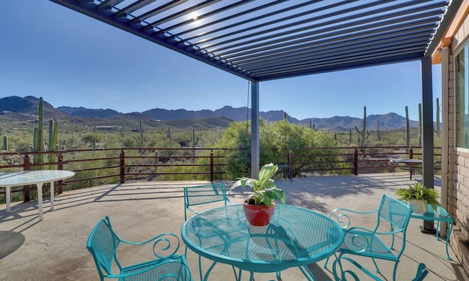 Tucson House | Pool & Stunning Mtn Views! Eclectic Tucson Home