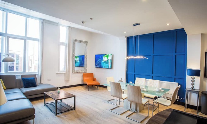 Warrington Apartment | Modern Skylight Suite | Central Warrington Stay