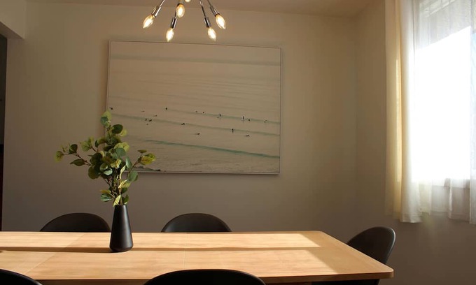 Cambridge House | Modern Sanctuary in Southwood