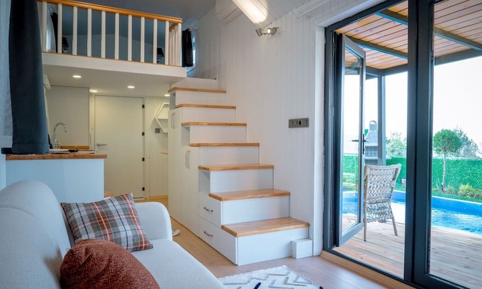 Ilmiye House | Heated (Private) Pool - Lake View - Sheltered 3 Person Tiny House