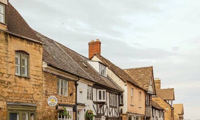 Winchcombe House | The Old Shop