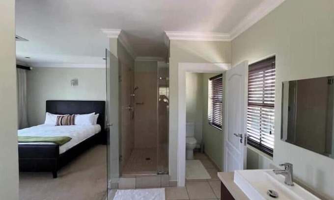 Greater Johannesburg Metropolitan Area Apartment | Morning View Guesthouse