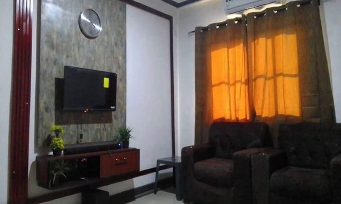 Sunyani Apartment | MVH Apartment in Sunyani with free WiFi, AC and fully furnished kitchen.