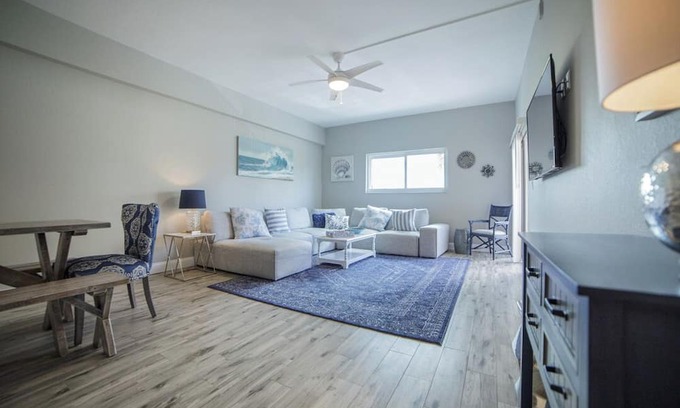 St. Petersburg - Clearwater Condo | NEWLY RENOVATED! Beach Condo with Luxury Amenities