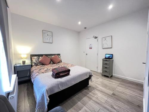 Broad Green Apartment | Dunamis Staycation West Croydon
